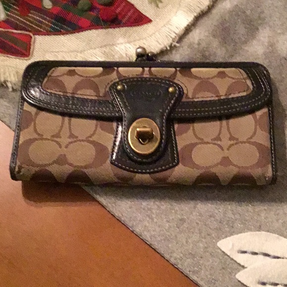 Coach wallet - Picture 1 of 7